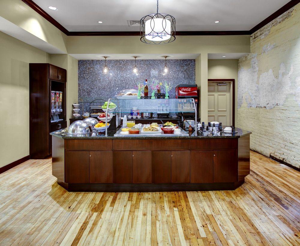 Staybridge Suites Savannah Historic District By Ihg Экстерьер фото