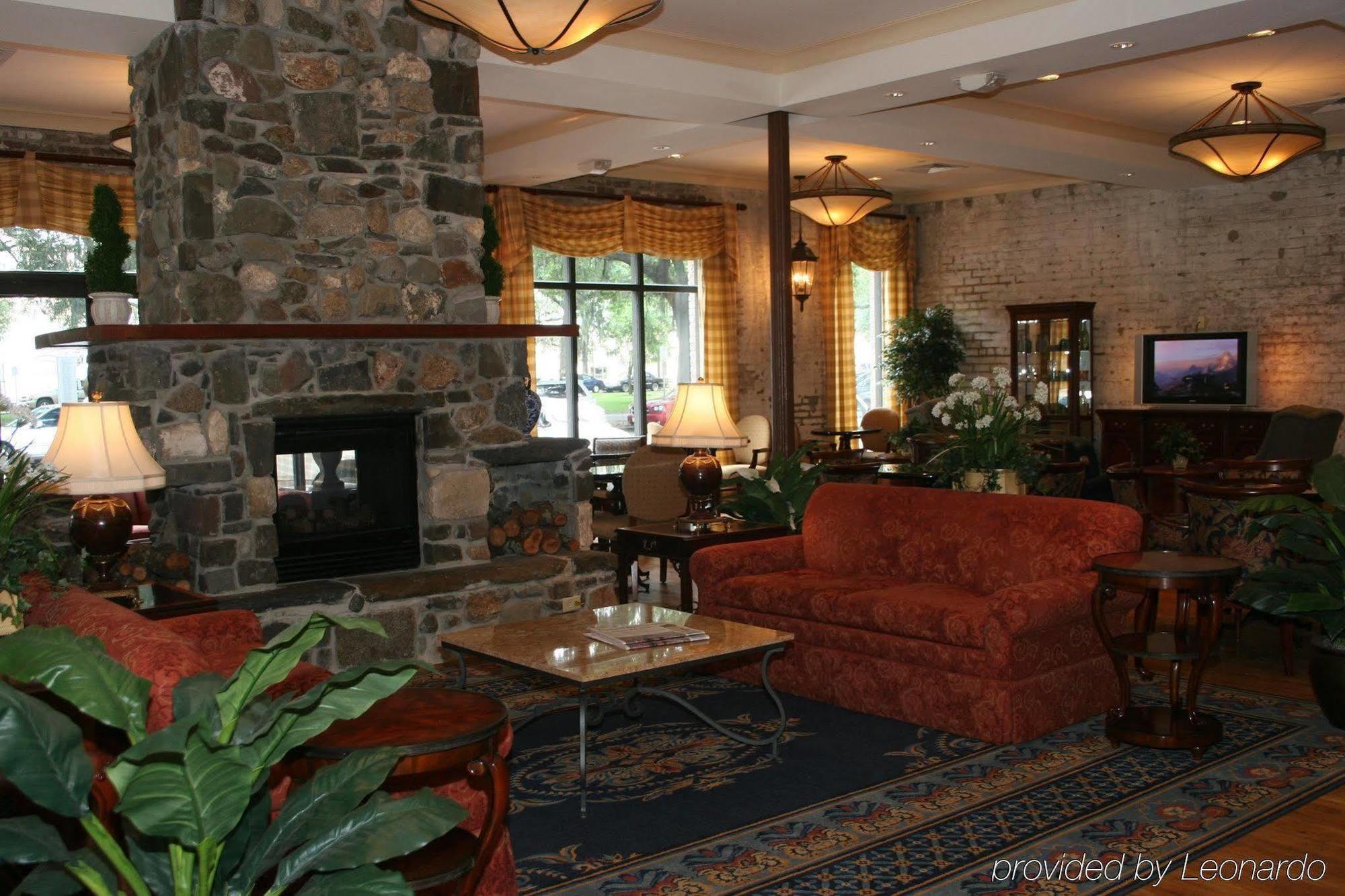 Staybridge Suites Savannah Historic District By Ihg Экстерьер фото