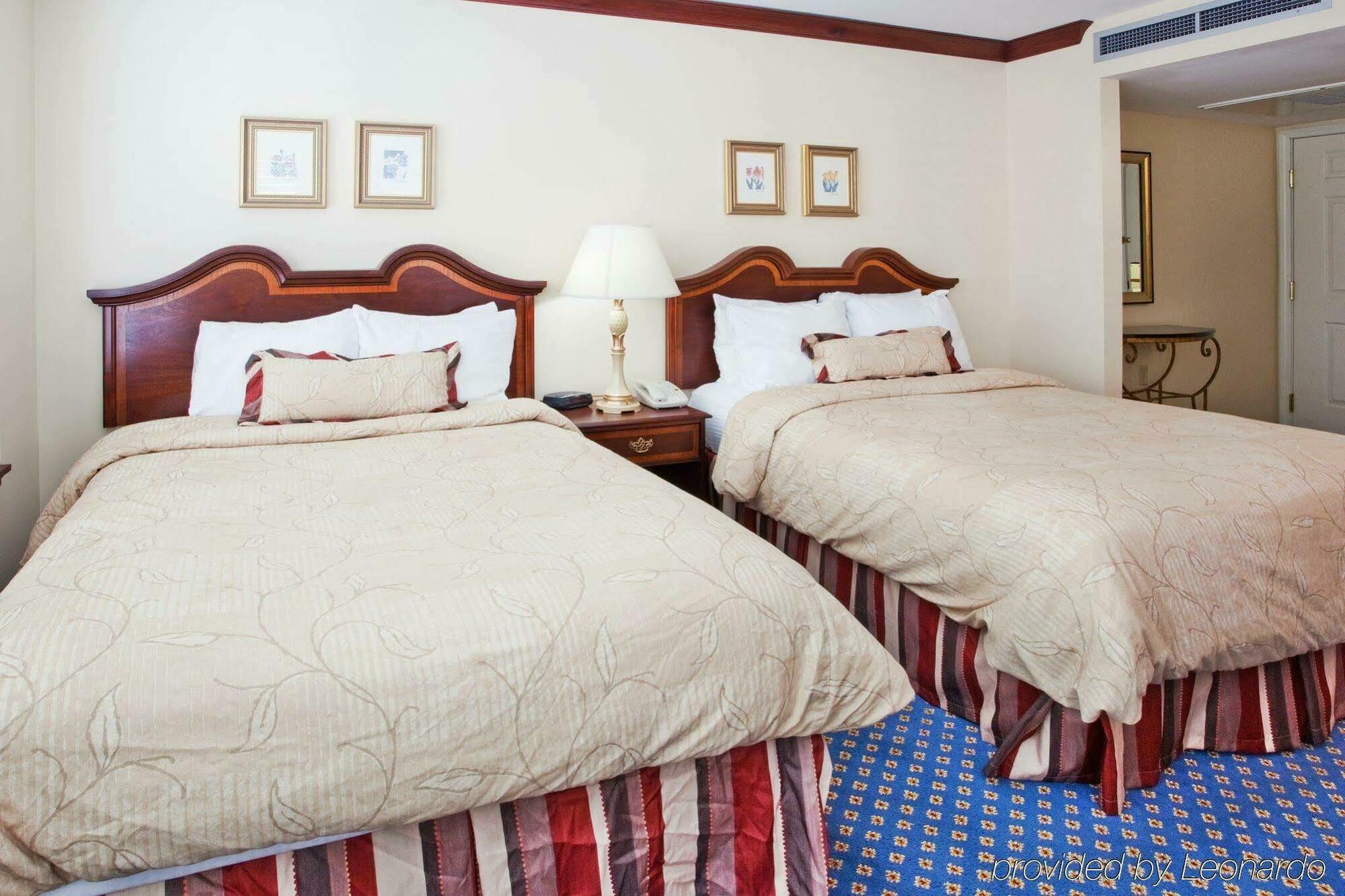 Staybridge Suites Savannah Historic District By Ihg Экстерьер фото